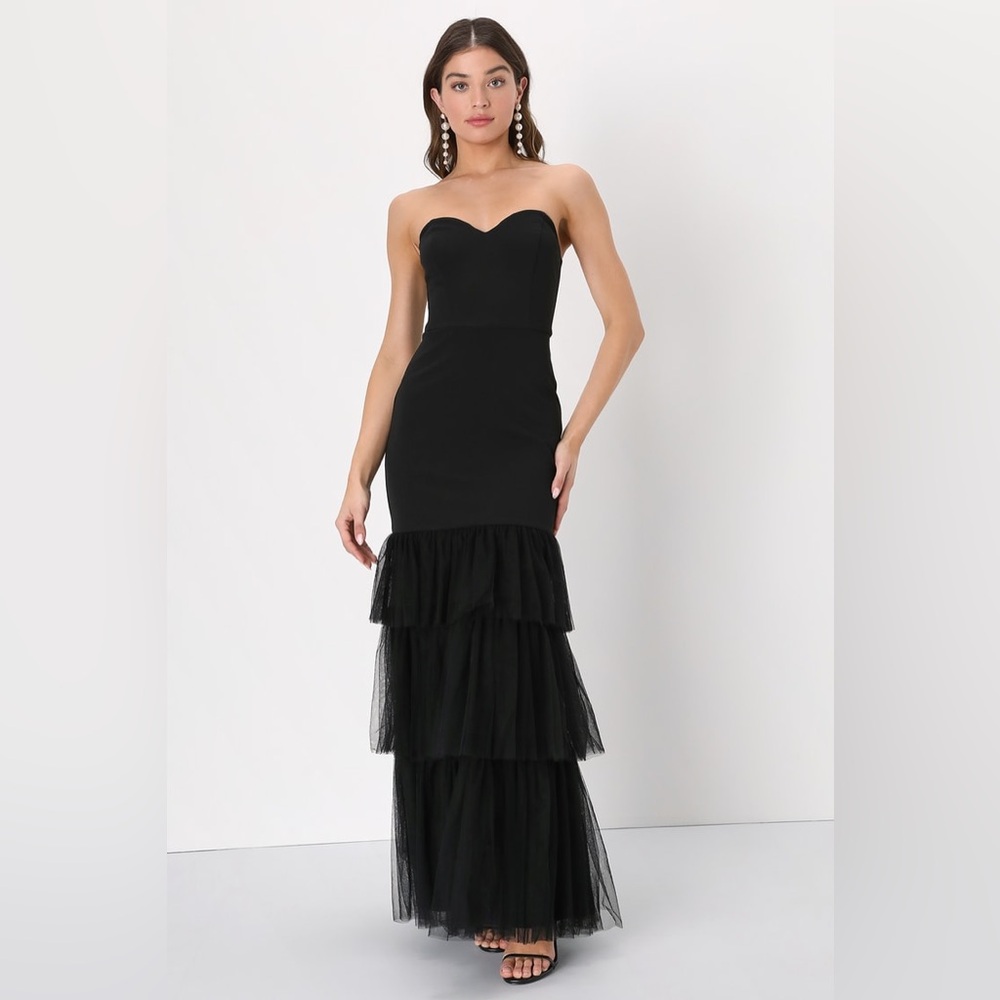 Lulu's Black Strapless Tiered Tulle Gown